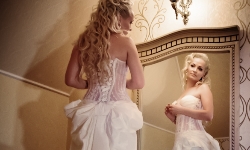 свадебный фотограф красивое платье невесты